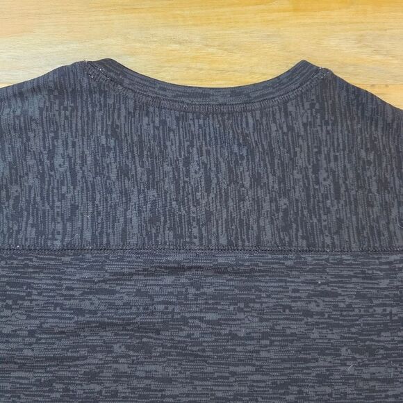 💜Majestic Cool Base Black Broncos Athletic Shirt Men's Small - Picture 4 of 11